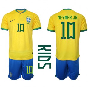 Brasilien Neymar Jr #10 Replika Babytøj Hjemmebanesæt Børn VM 2022 Kortærmet (+ Korte bukser)